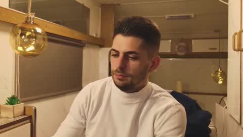 independent model online show from March 2, 4:36 pm