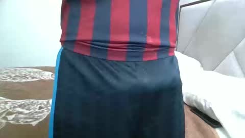 fonzi_flores online show from October 19, 9:32 am