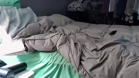 foodforcatfists online show from December 1, 4:28 am