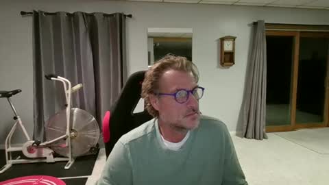 foodforcatfists online show from December 4, 5:06 am