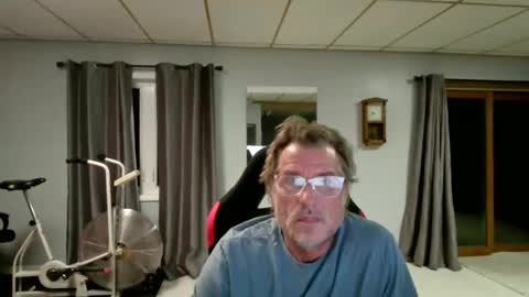 foodforcatfists online show from April 14, 2:39 am