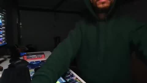 Snapshot of foodyloves126 chatting on February 2, 6:56 am foodyloves126 online show from February 2, 6:56 am