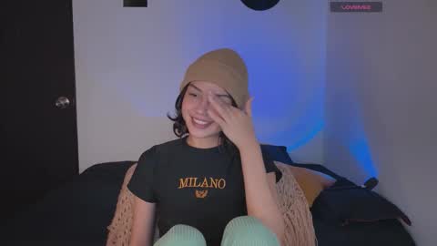 Snapshot of forbidden_candy_ chatting on November 6, 8:32 pm forbidden candy online show from November 6, 8:32 pm