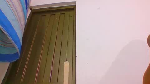 Snapshot of forbidden_games__ chatting on December 15, 7:24 am emely and felix online show from December 15, 7:24 am