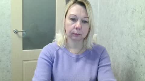 forever_smilex online show from December 20, 7:55 am