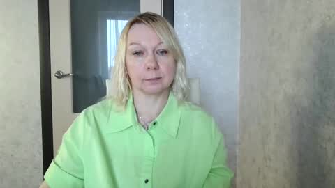 forever_smilex online show from January 14, 10:17 am