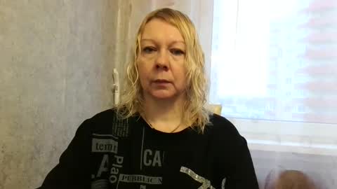 forever_smilex online show from January 16, 7:07 am