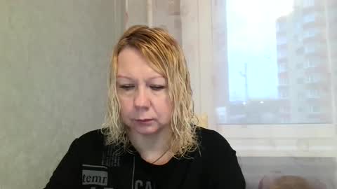 forever_smilex online show from January 30, 6:24 am