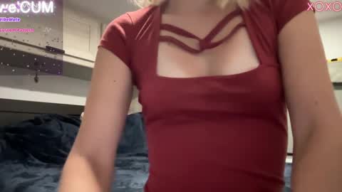 Elaine online show from December 3, 1:52 am