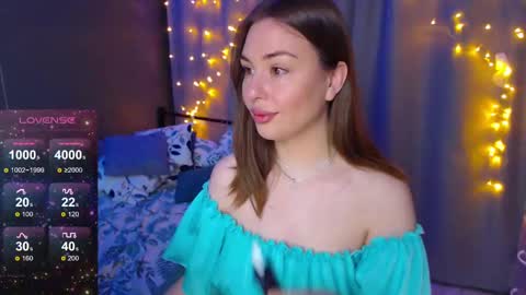 Julia online show from December 16, 2:36 am