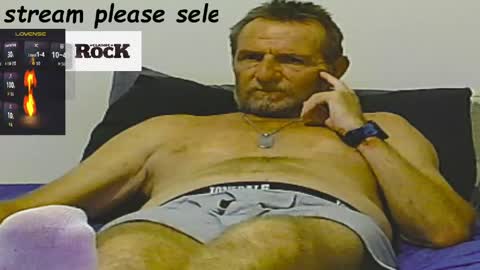Snapshot of forexxxx_man chatting on May 1, 9:58 am doc online show from May 1, 9:58 am