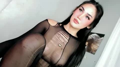 KHATRINA STACIE MARIE online show from February 26, 9:36 pm