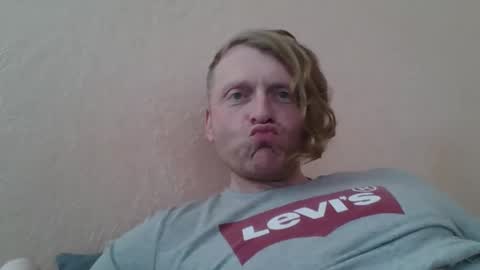 forgotten_lover online show from December 13, 9:46 am