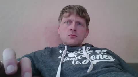 forgotten_lover online show from January 9, 10:29 am