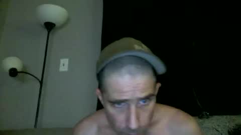 fouraide42 online show from December 17, 5:51 am