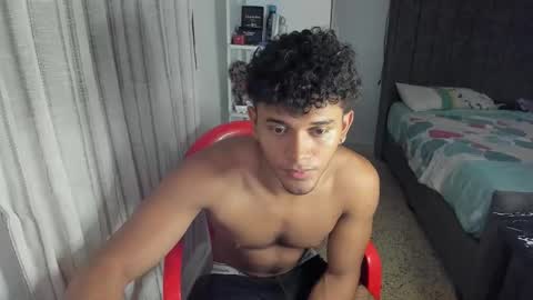 Snapshot of fox_evans chatting on February 5, 9:03 am Fox online show from February 5, 9:03 am