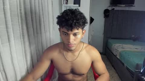 Snapshot of fox_evans chatting on February 15, 8:05 pm Fox online show from February 15, 8:05 pm