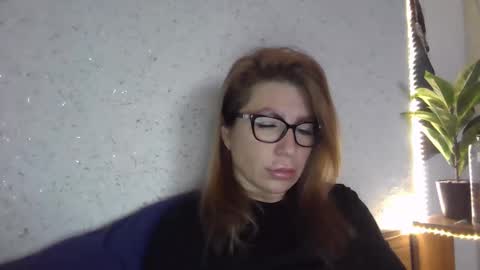 Snapshot of fox_red_lady7 chatting on February 9, 7:49 am fox_red_lady7 online show from February 9, 7:49 am