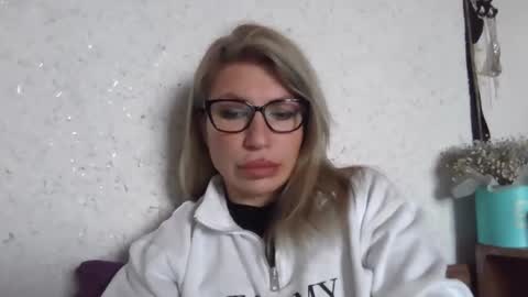 fox_red_lady7 online show from January 19, 10:30 am