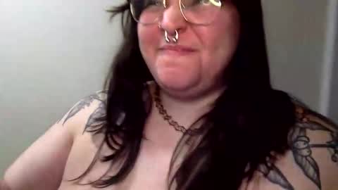 foxdarling96 online show from February 6, 4:39 am