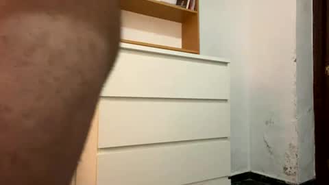 Snapshot of foxfreshwill chatting on November 10, 6:01 am foxfreshwill online show from November 10, 6:01 am