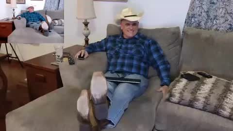 Hunter online show from February 5, 3:13 am