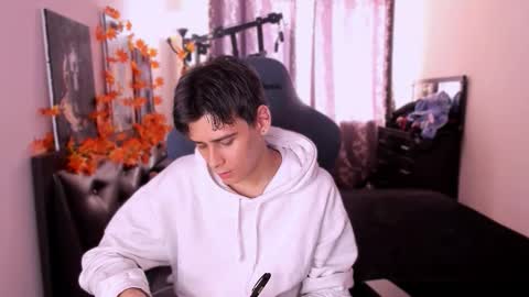 Foxicfu online show from November 7, 4:12 am