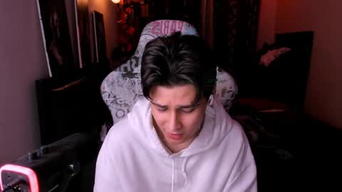 Foxicfu online show from March 31, 2:17 pm