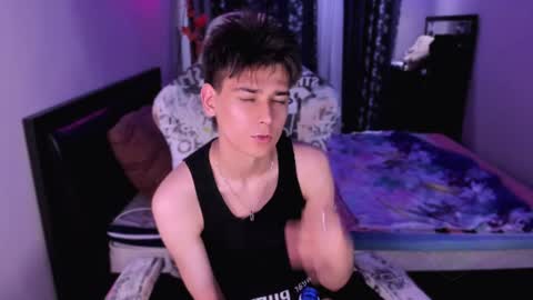 Foxicfu online show from June 14, 5:37 pm