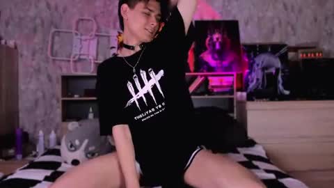 Foxicfu online show from June 29, 2:28 pm