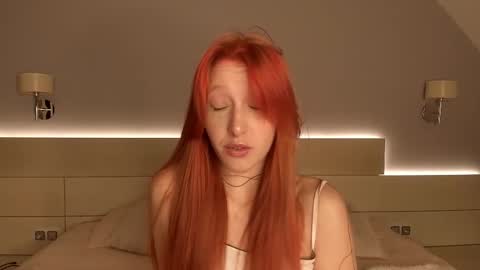 Hello world Feel free to follow  online show from October 21, 5:35 pm