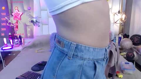 Foxxy  online show from October 23, 12:15 pm