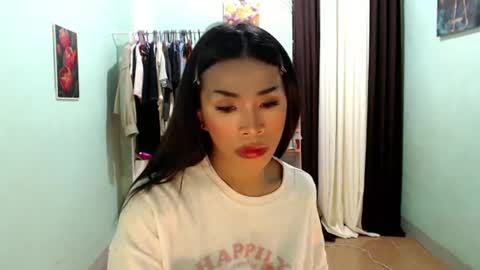 Snapshot of foxxygirly_ chatting on June 25, 3:27 pm Eva Violet online show from June 25, 3:27 pm