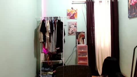 Snapshot of foxxygirly_ chatting on July 10, 5:23 am Eva Violet online show from July 10, 5:23 am