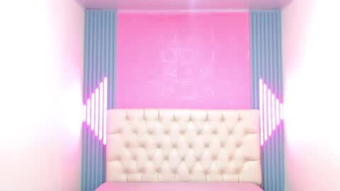 Ella online show from February 14, 6:08 pm