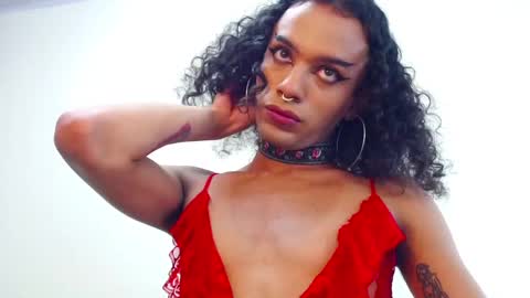 Ella online show from March 7, 6:54 pm