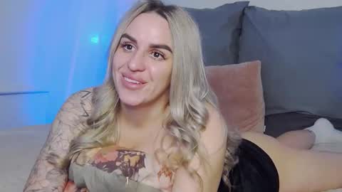 Foxy Kimmi online show from March 1, 6:37 am