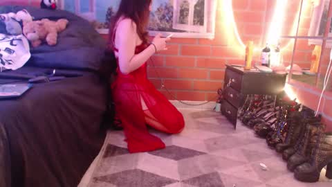Snapshot of foxy_pet2 chatting on September 27, 11:32 pm my name is Sofhia but you can call me any name you like Sir online show from September 27, 11:32 pm