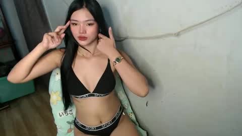 Snapshot of foxygoddess19 chatting on January 25, 3:09 am foxygoddess19 online show from January 25, 3:09 am