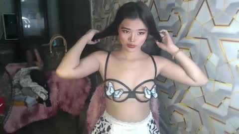 Snapshot of foxygoddess19 chatting on September 17, 4:58 am foxygoddess19 online show from September 17, 4:58 am
