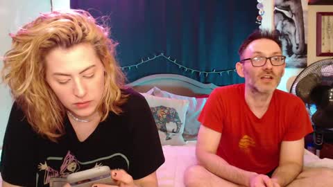 Snapshot of foxymalloryknoxy69 chatting on May 1, 6:40 am Mallory Koxx online show from May 1, 6:40 am
