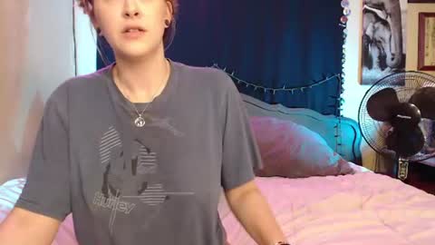 Snapshot of foxymalloryknoxy69 chatting on July 8, 7:24 am Mallory Koxx online show from July 8, 7:24 am