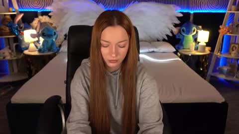 Maya online show from November 19, 2:06 pm