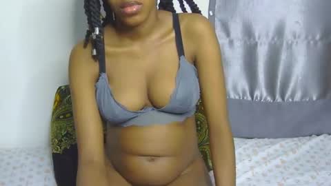 foxypennyy online show from September 28, 2:55 pm