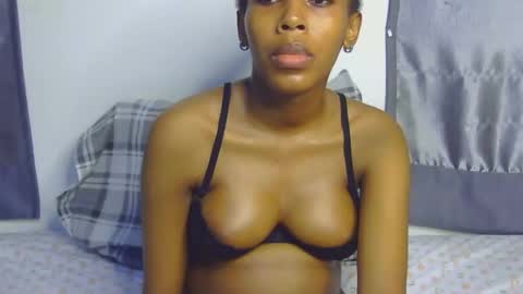 foxypennyy online show from November 9, 8:56 am