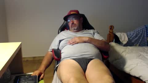 Fraboys online show from April 29, 6:47 pm