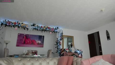 Snapshot of fraiderbrown chatting on December 27, 6:53 pm IM FRAIDER online show from December 27, 6:53 pm