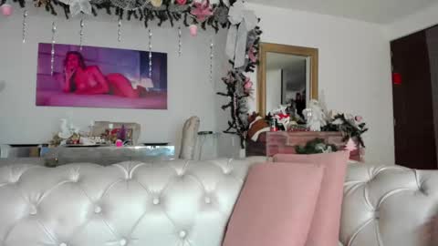 Snapshot of fraiderbrown chatting on December 28, 3:37 pm IM FRAIDER online show from December 28, 3:37 pm