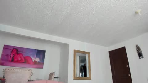 Snapshot of fraiderbrown chatting on February 1, 3:28 pm IM FRAIDER online show from February 1, 3:28 pm