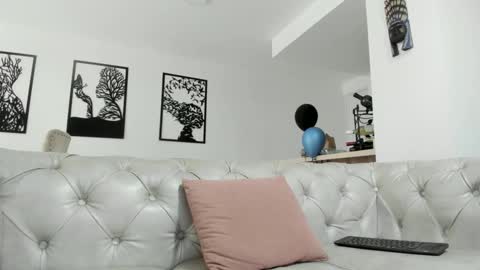 Snapshot of fraiderbrown chatting on October 14, 4:30 pm IM FRAIDER online show from October 14, 4:30 pm